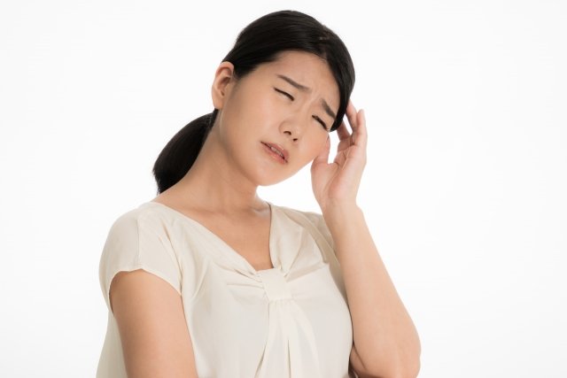 耳がぼわぼわするのはなぜ？耳の違和感と耳管トラブルの原因
